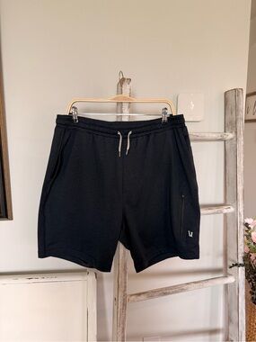 Vuori Sunday Performance Short Navy Blue Mens XXL EUC Athletic Training Shorts